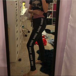 VS PINK LEGGINGS